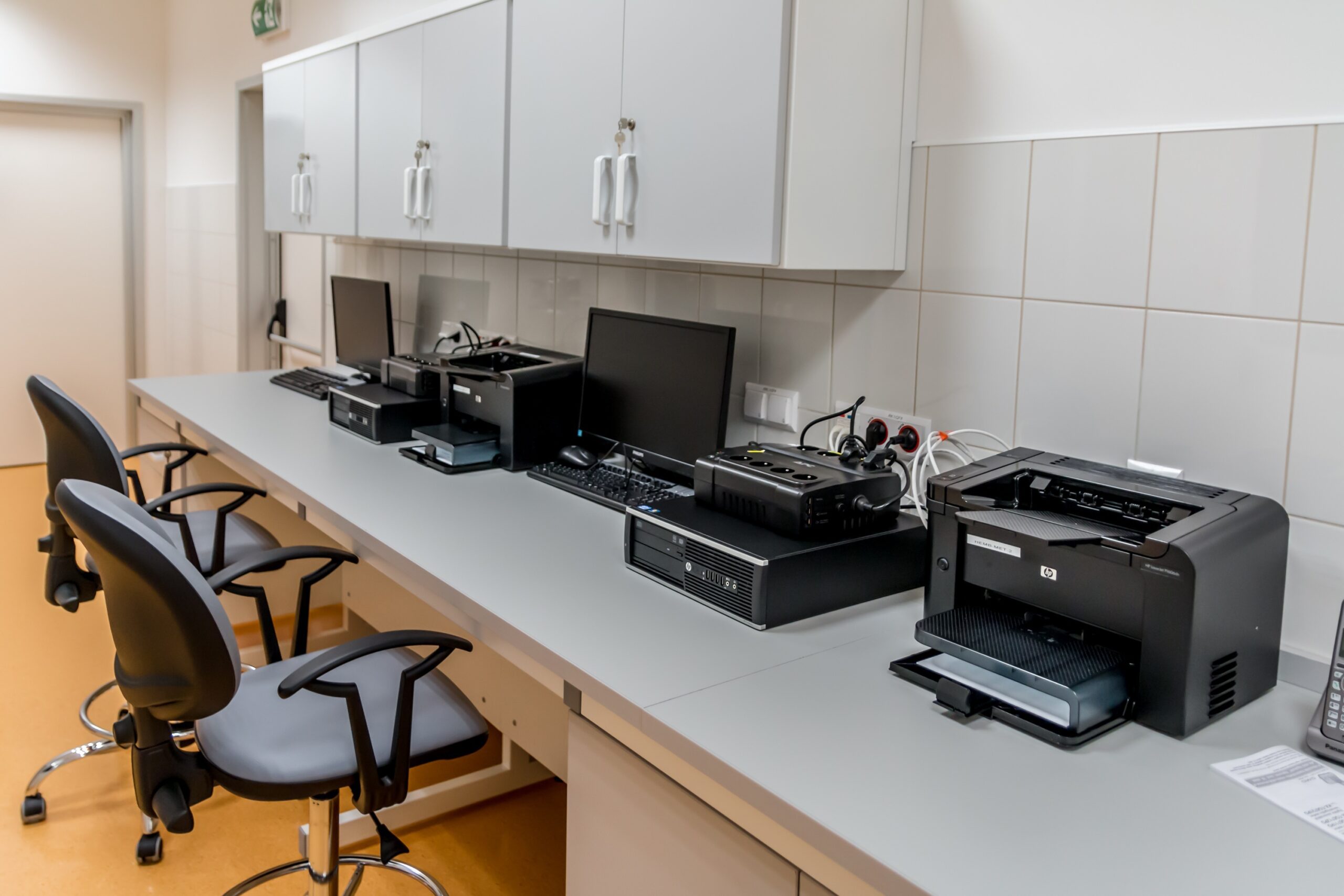 Jarmoluk Office 2815634 (1)